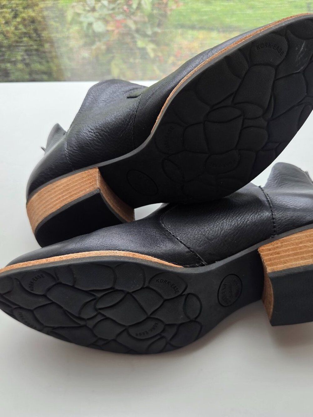 Kork Ease Skye Ankle Boot 9 Black Hand Finished Leather Western Comfort Bootie - Picture 8 of 12